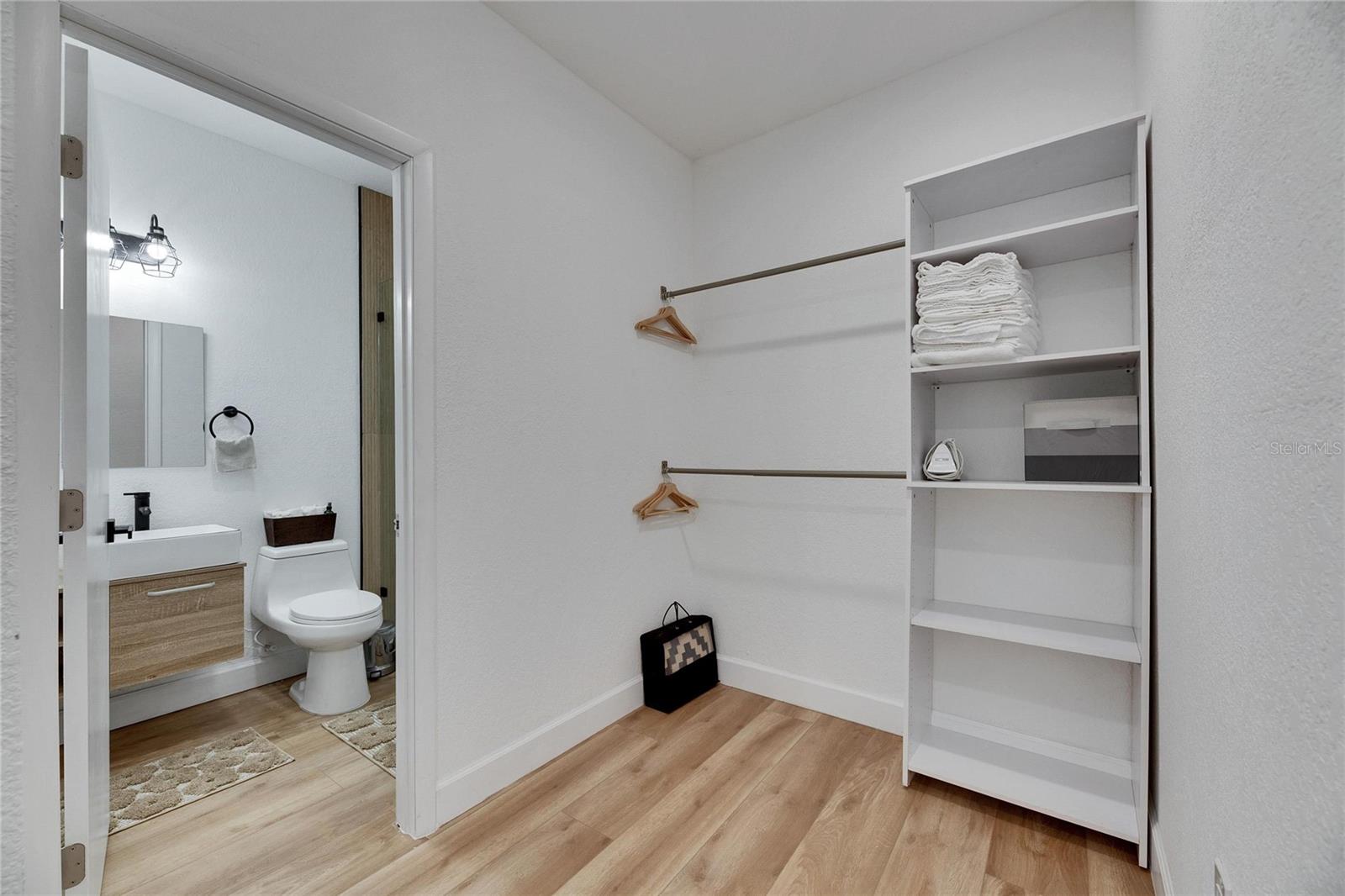 1021 E 25TH AVE, TAMPA, FL — photo 15