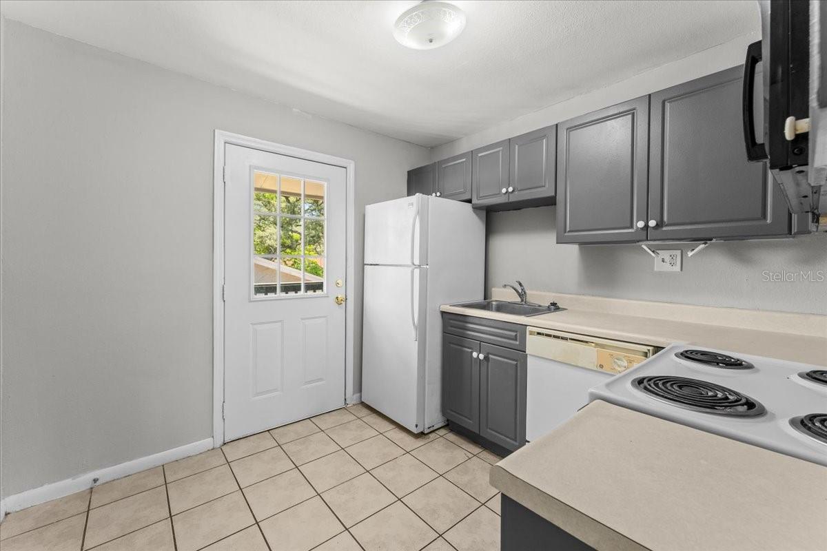 12407 OAK CEDAR PL #202, TAMPA, FL — photo 6