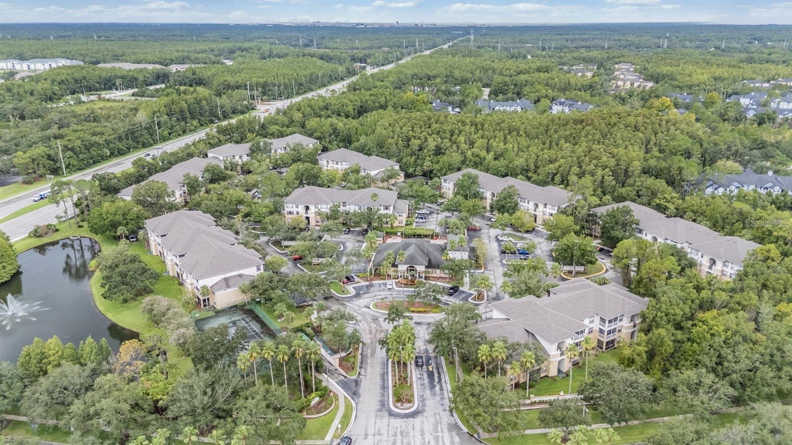 17101 CARRINGTON PARK DR #421, TAMPA, FL — photo 4