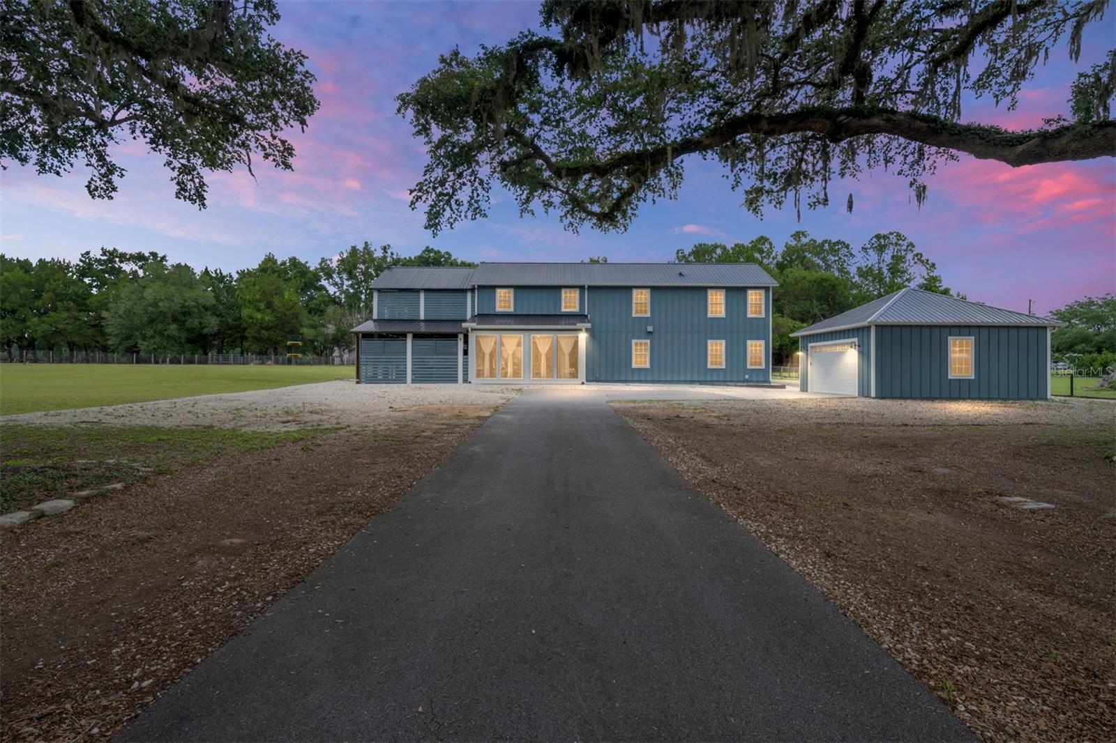 904 NW 111TH LN, OXFORD, FL