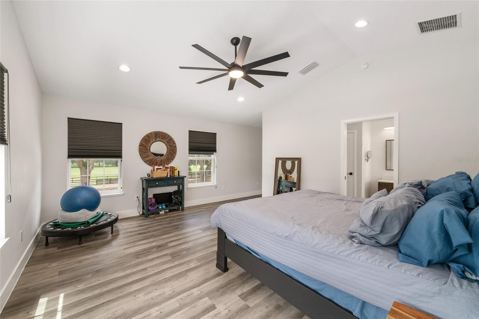 904 NW 111TH LN, OXFORD, FL — photo 44