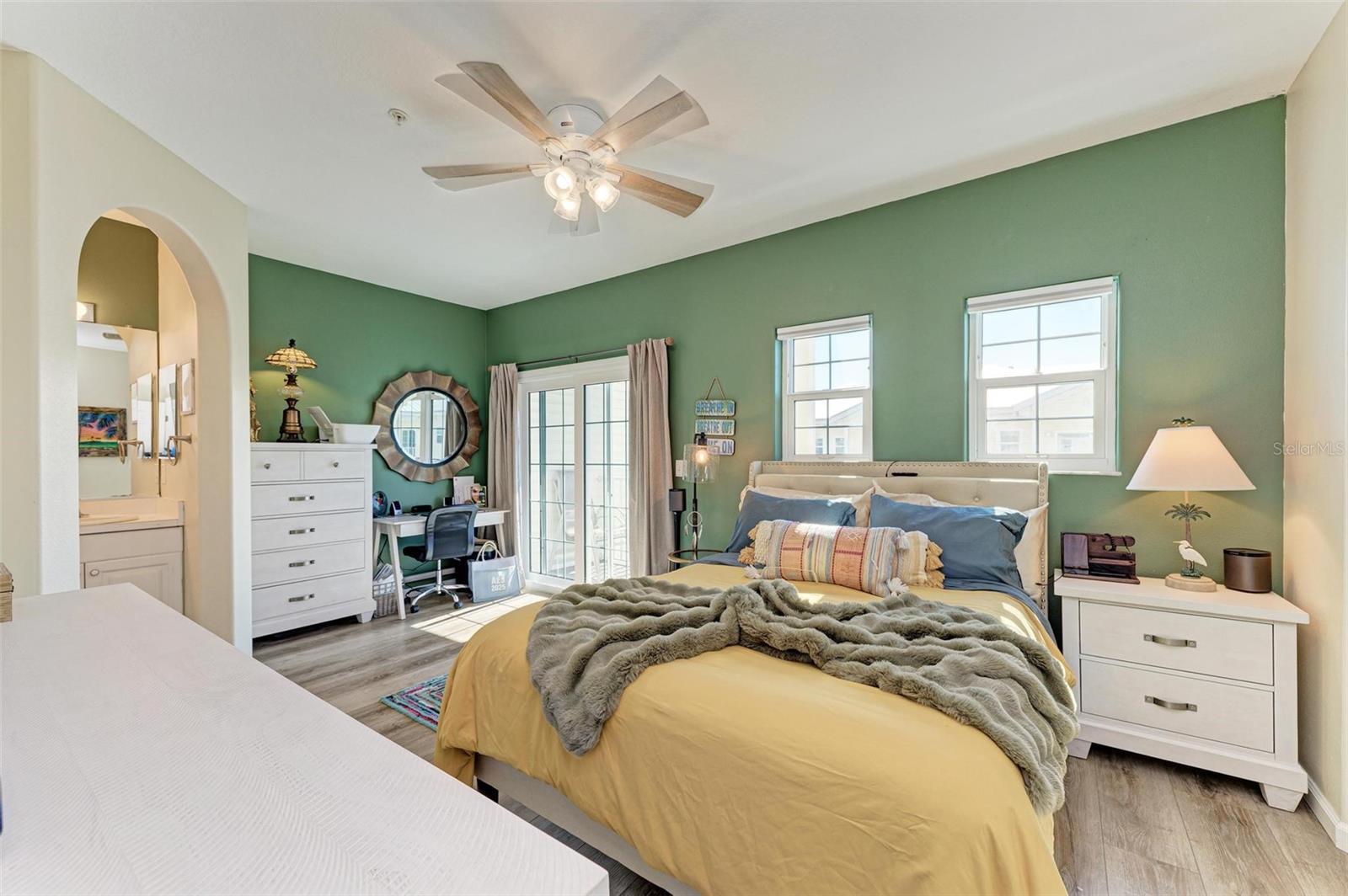 1469 GULF DR N, BRADENTON BEACH, FL — photo 26
