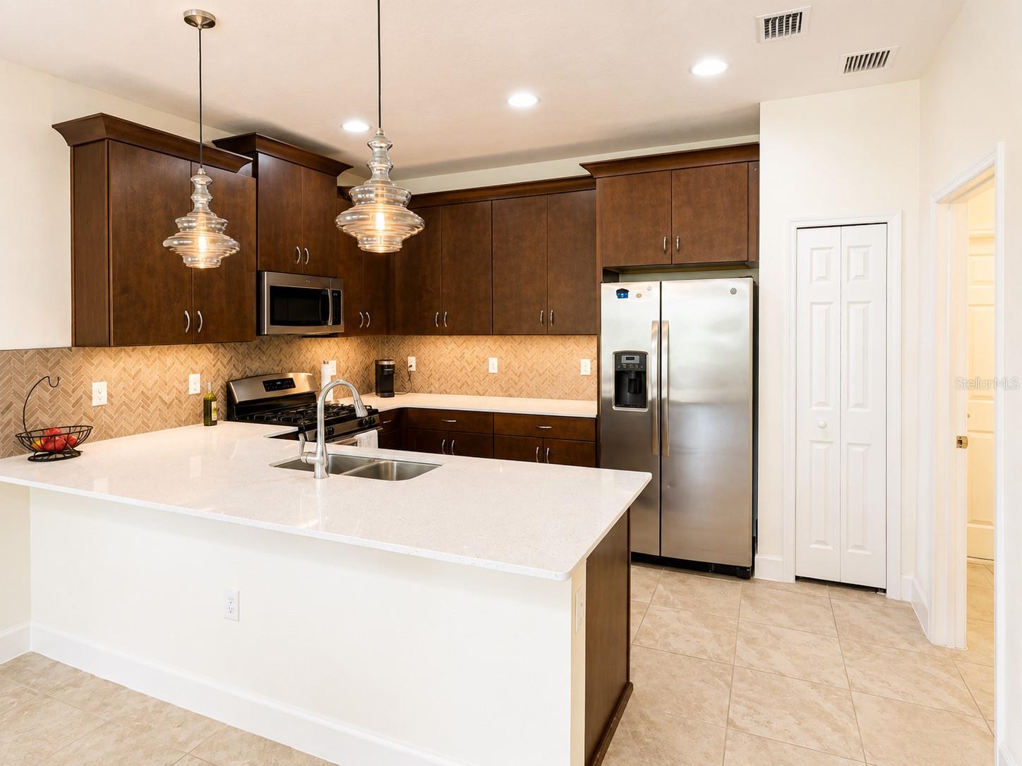 6118 VOYAGERS PL, APOLLO BEACH, FL — photo 7