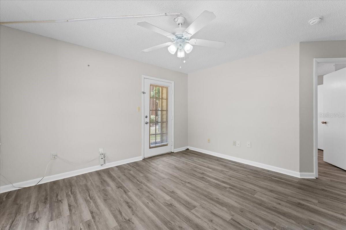 8641 FANCY FINCH DR #102, TAMPA, FL — photo 9