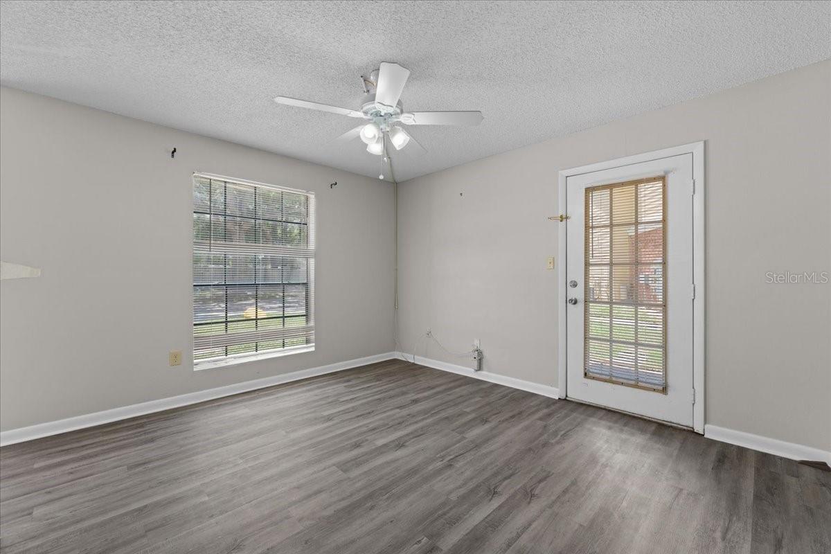 8641 FANCY FINCH DR #102, TAMPA, FL — photo 10