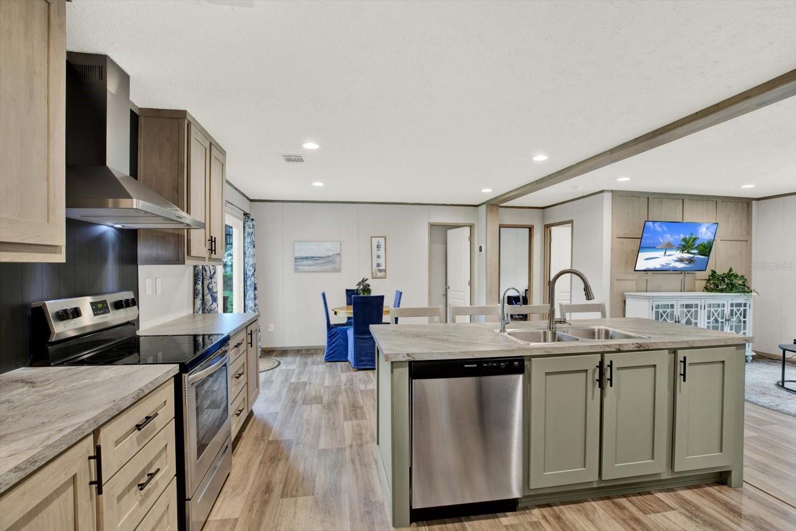 2845 N LAKEFRONT DR, HERNANDO, FL — photo 5
