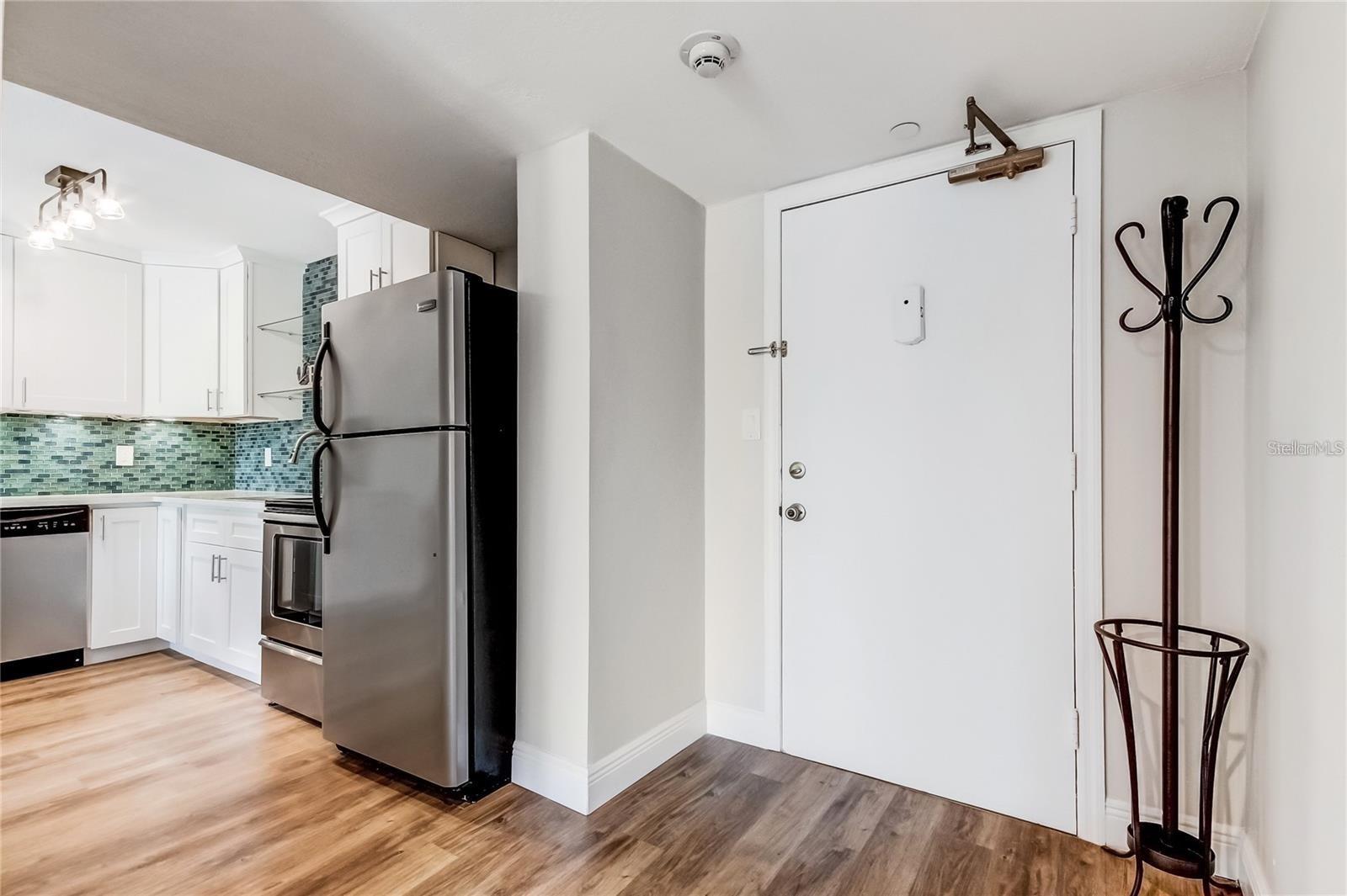51 ISLAND WAY #104, CLEARWATER BEACH, FL — photo 5