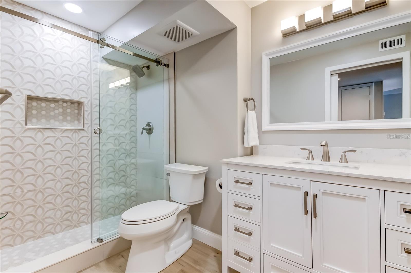 51 ISLAND WAY #104, CLEARWATER BEACH, FL — photo 27