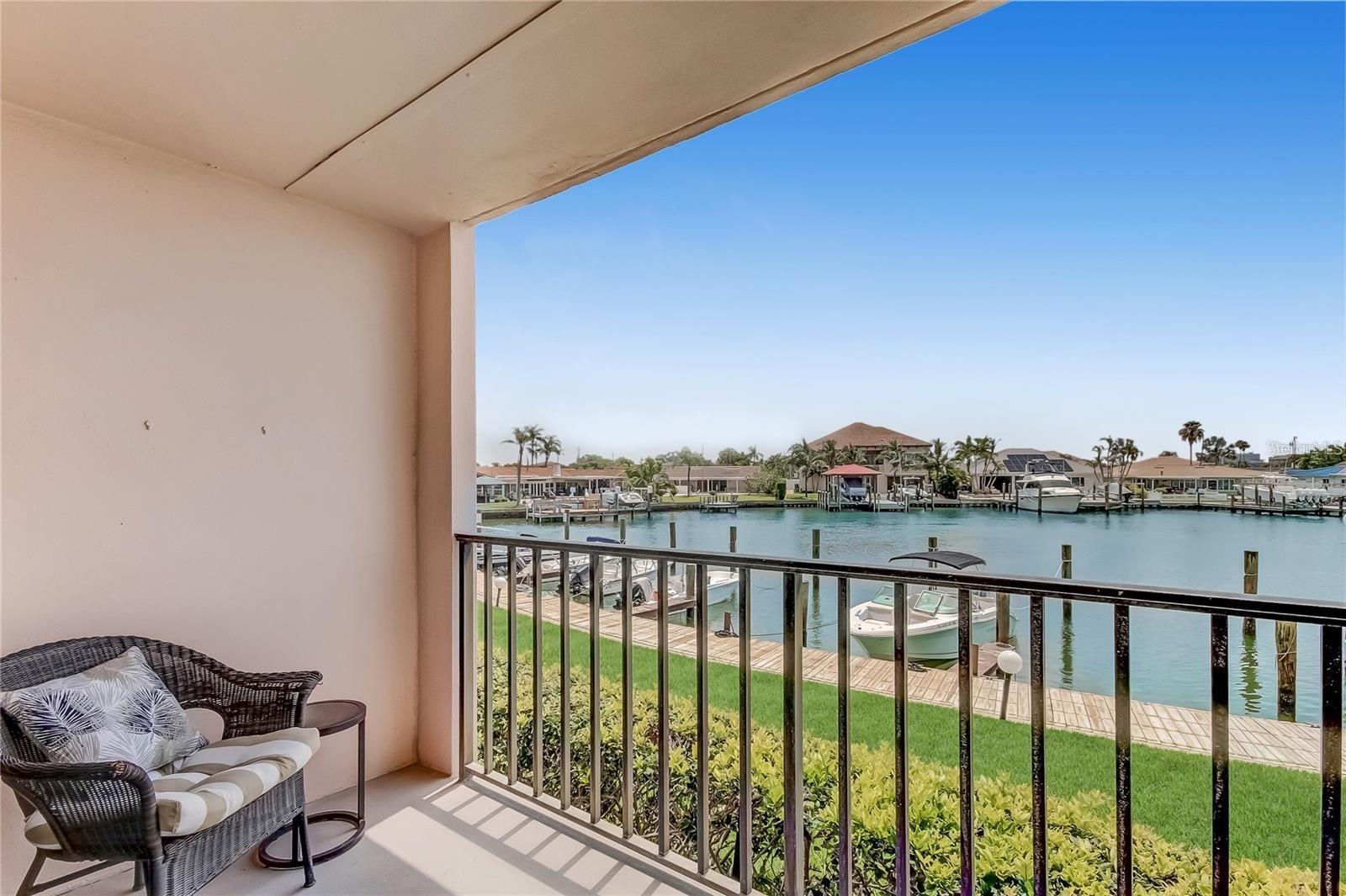51 ISLAND WAY #104, CLEARWATER BEACH, FL — photo 33