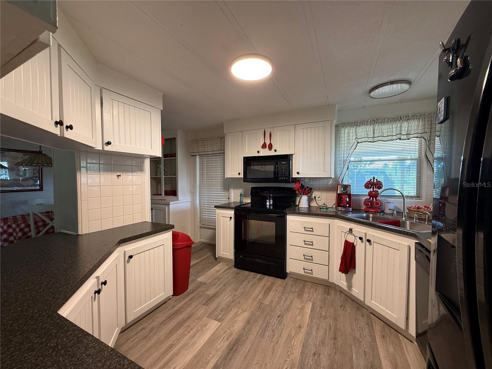 24 N BOBWHITE RD, WILDWOOD, FL — photo 2