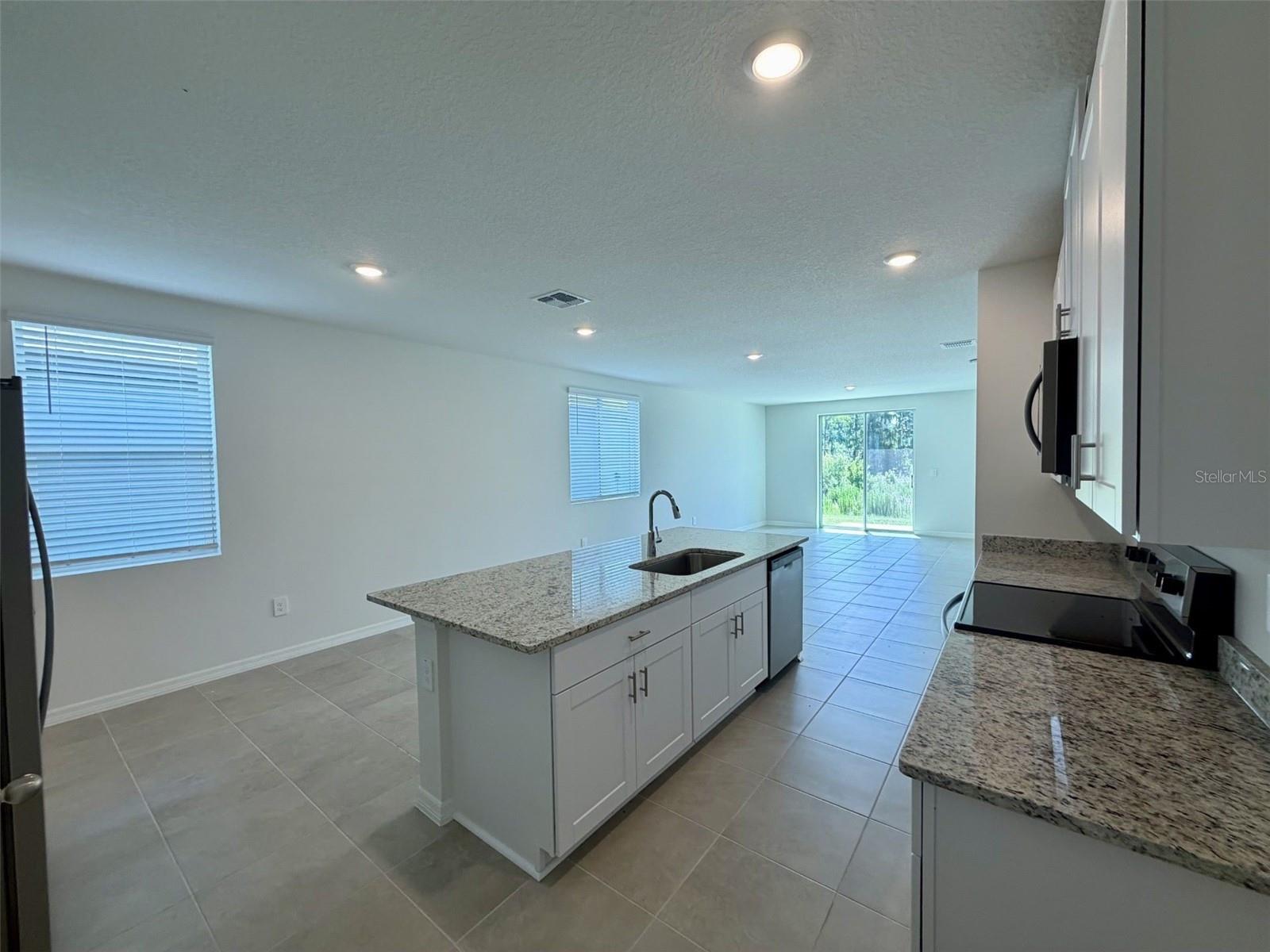 1483 BREKEY WAY, ZEPHYRHILLS, FL — photo 5