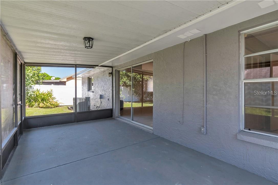 7110 HOLLOWELL DR, TAMPA, FL — photo 29