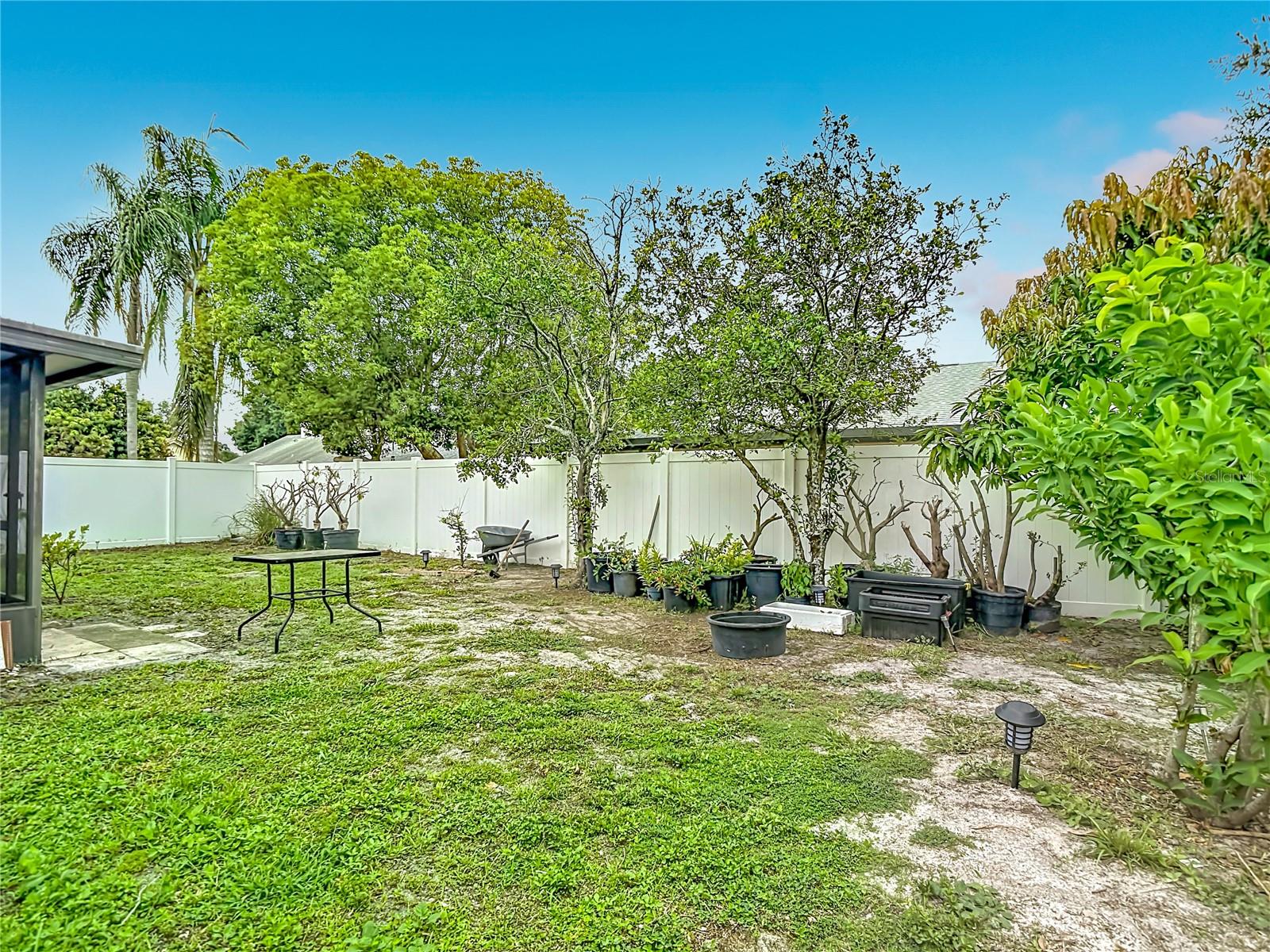7110 HOLLOWELL DR, TAMPA, FL — photo 33