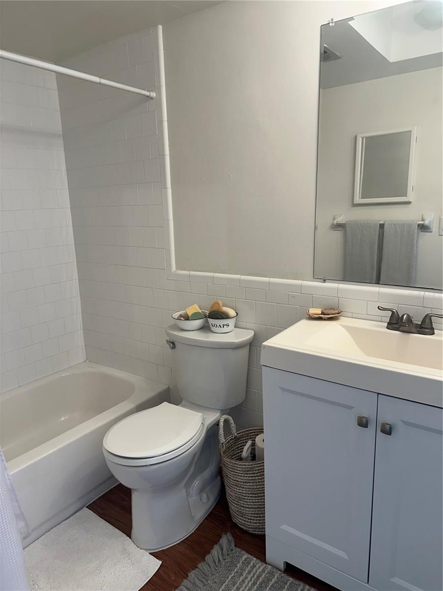 1221 DREW ST #D9, CLEARWATER, FL — photo 8