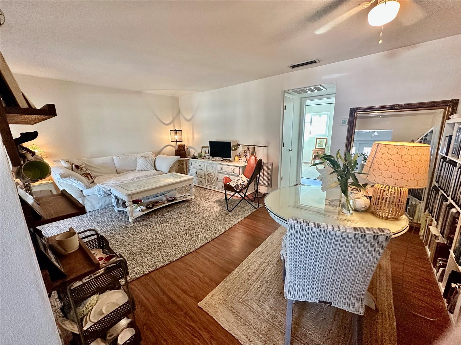 1221 DREW ST #D9, CLEARWATER, FL — photo 4