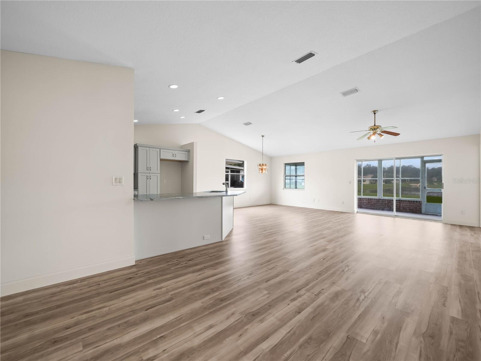 6341 SILVER LAKES DR W, LAKELAND, FL — photo 3