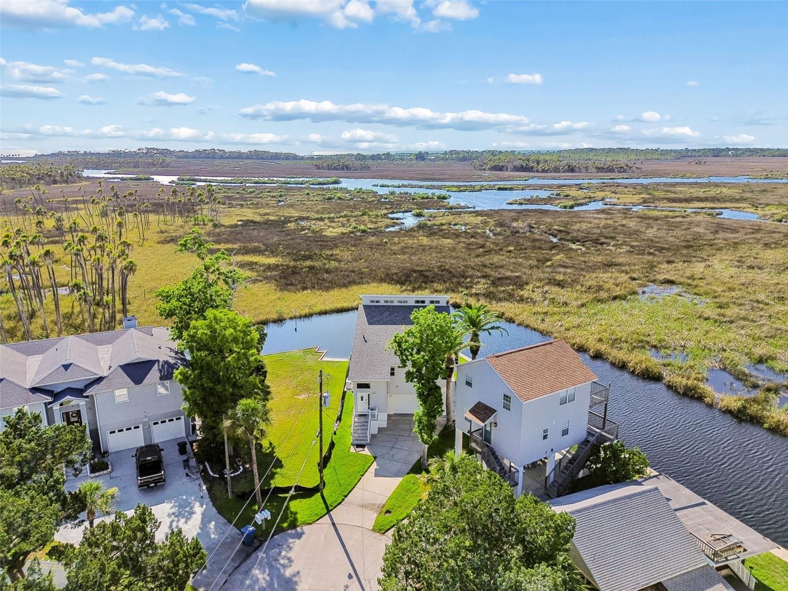 5247 TROPICAL PT, WEEKI WACHEE, FL — photo 4