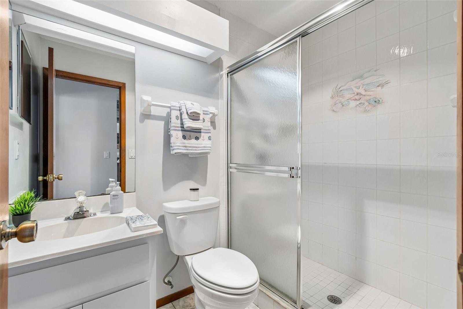 5247 TROPICAL PT, WEEKI WACHEE, FL — photo 41