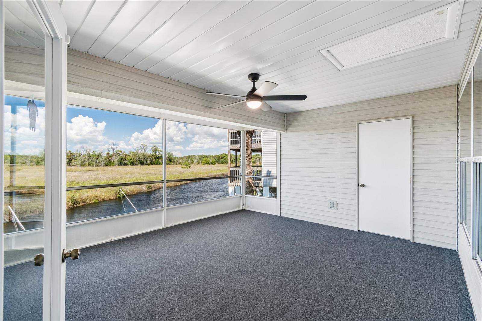 5247 TROPICAL PT, WEEKI WACHEE, FL — photo 57