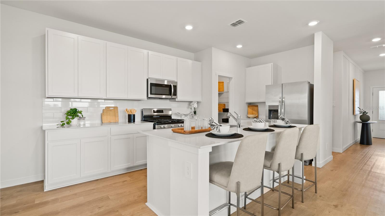 4883 WALTHAM FOREST DR, DAVENPORT, FL — photo 2