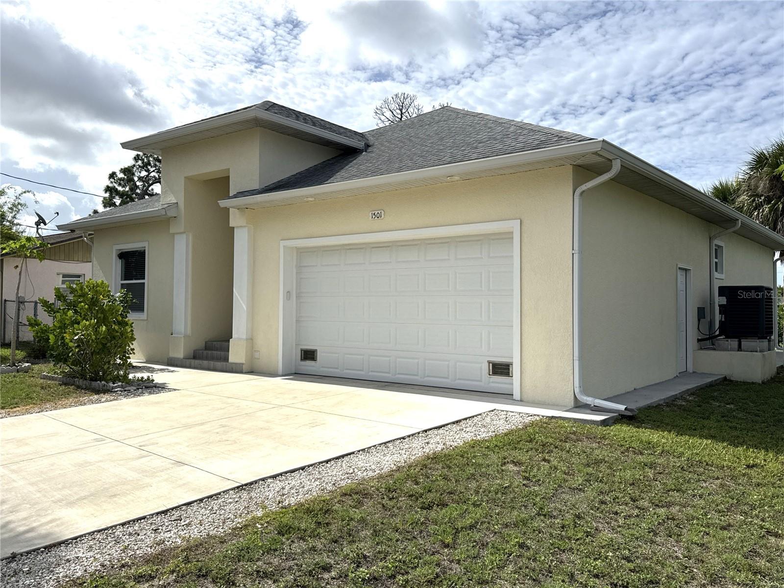 1501 HELENE AVE, ENGLEWOOD, FL