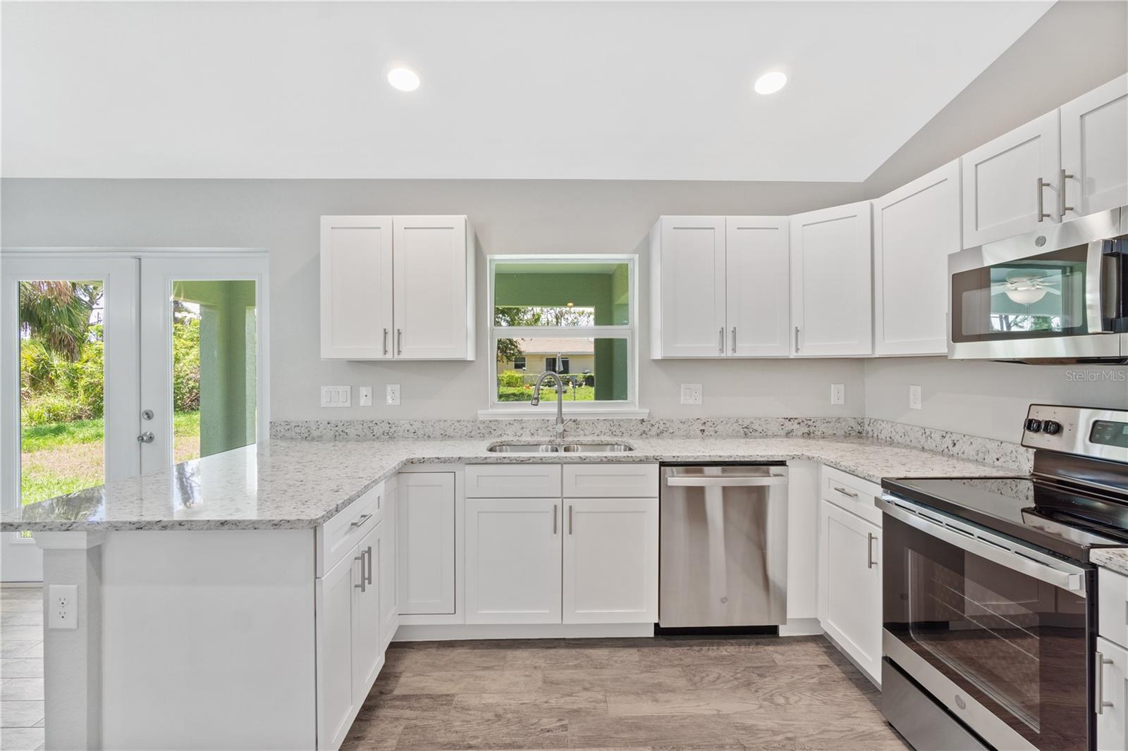 12107 BROOKSIDE AVE, PORT CHARLOTTE, FL — photo 10