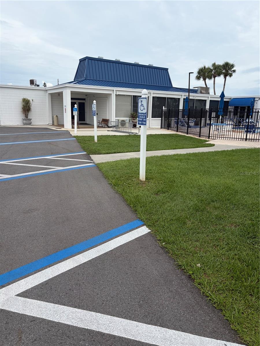723 ROMA RD, VENICE, FL — photo 36