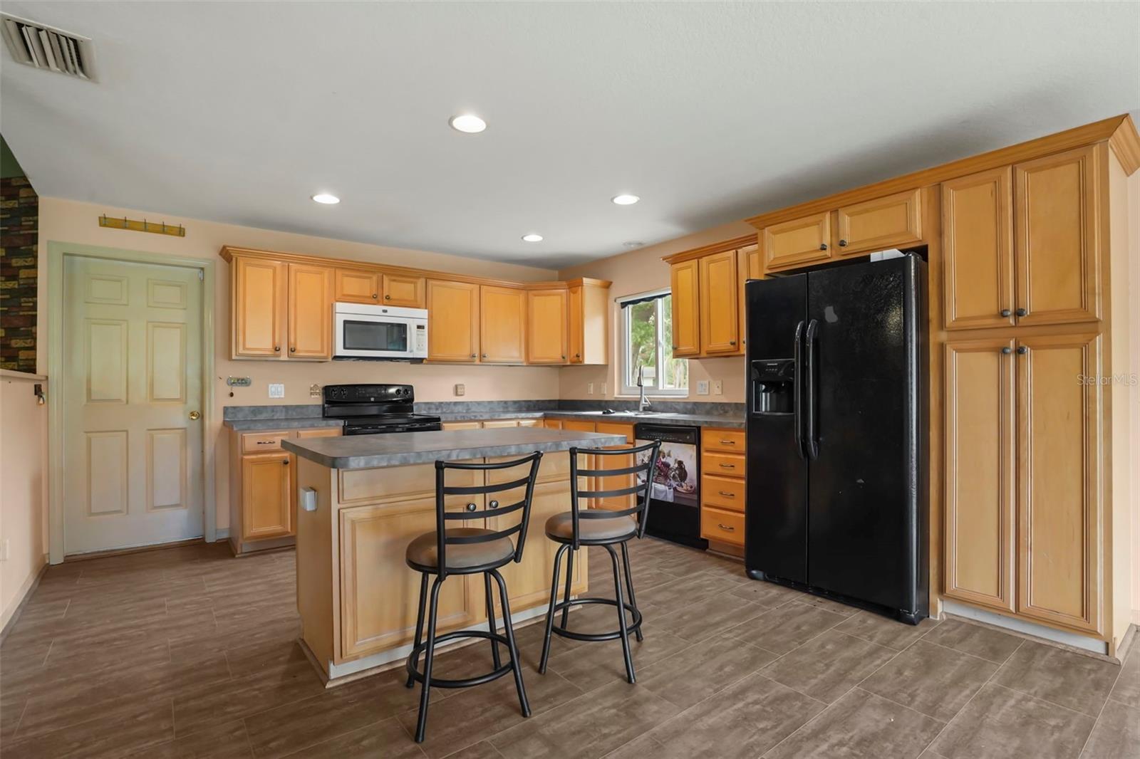219 MOUNTAIN DR, BABSON PARK, FL — photo 4