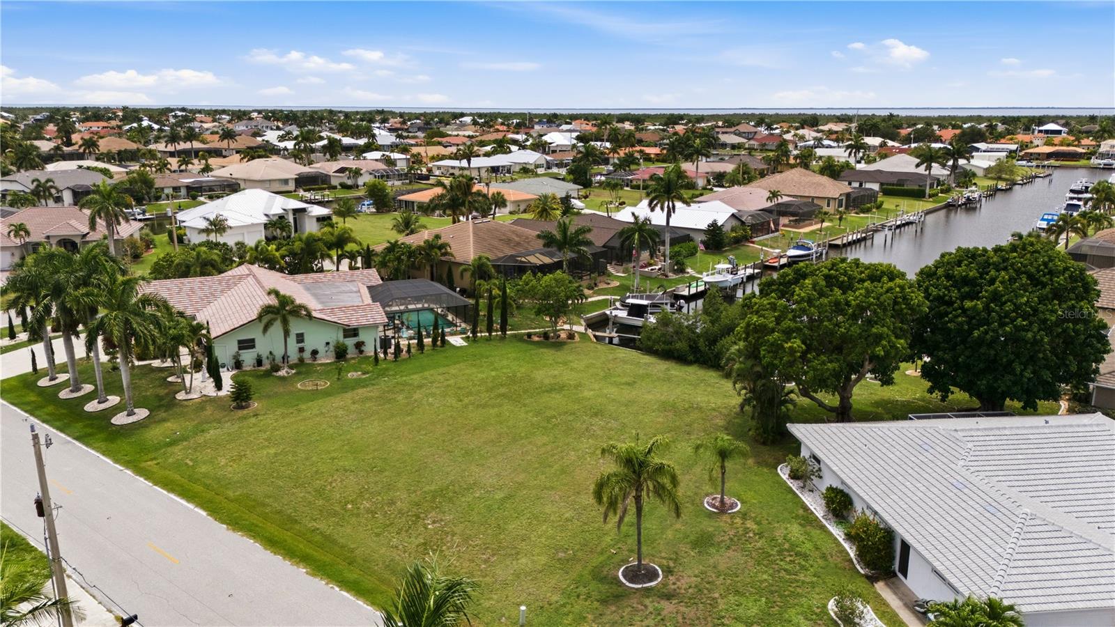 1121 CORONADO DR, PUNTA GORDA, FL — photo 6