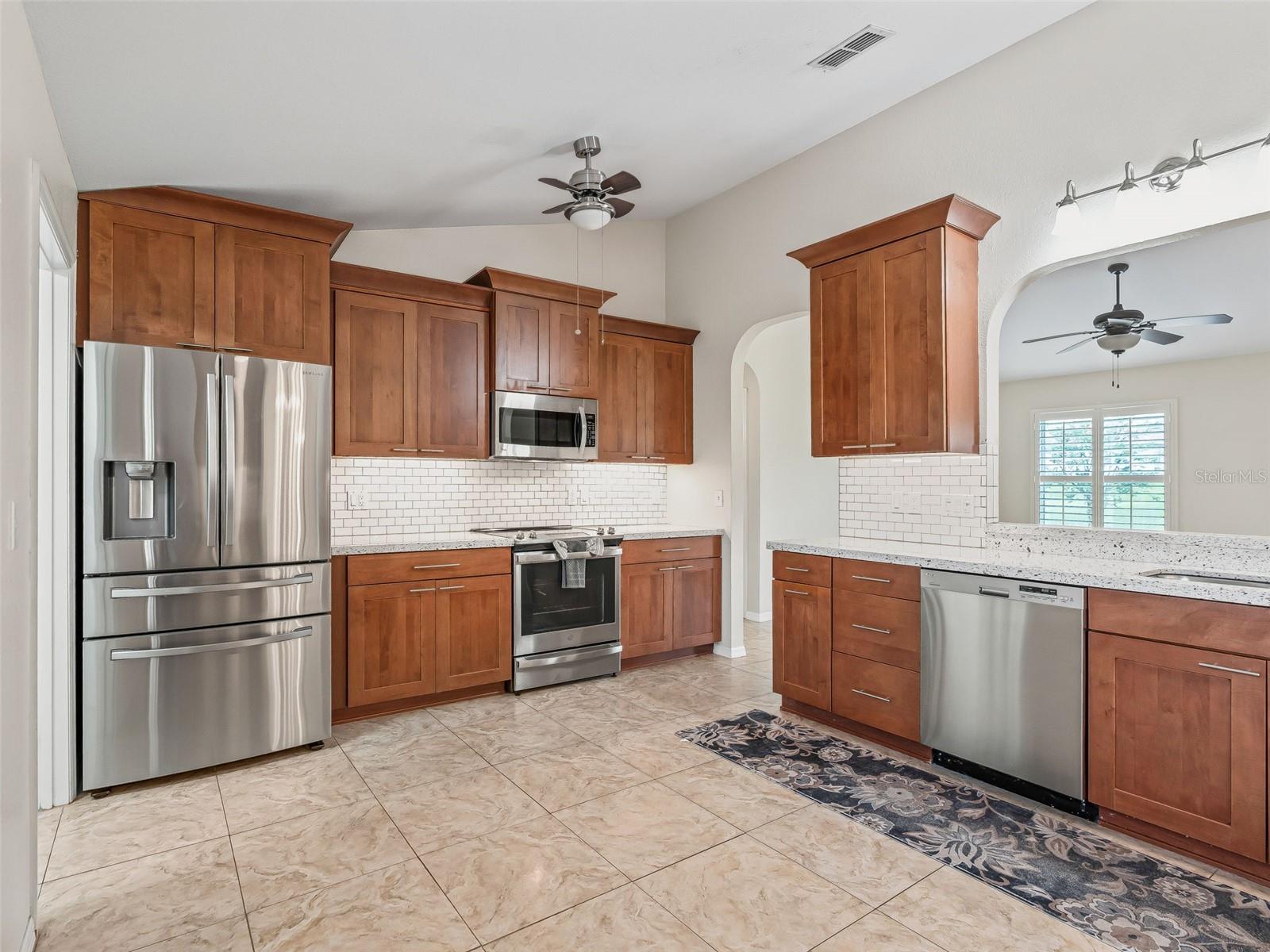 12115 SE 176TH LOOP, SUMMERFIELD, FL — photo 11