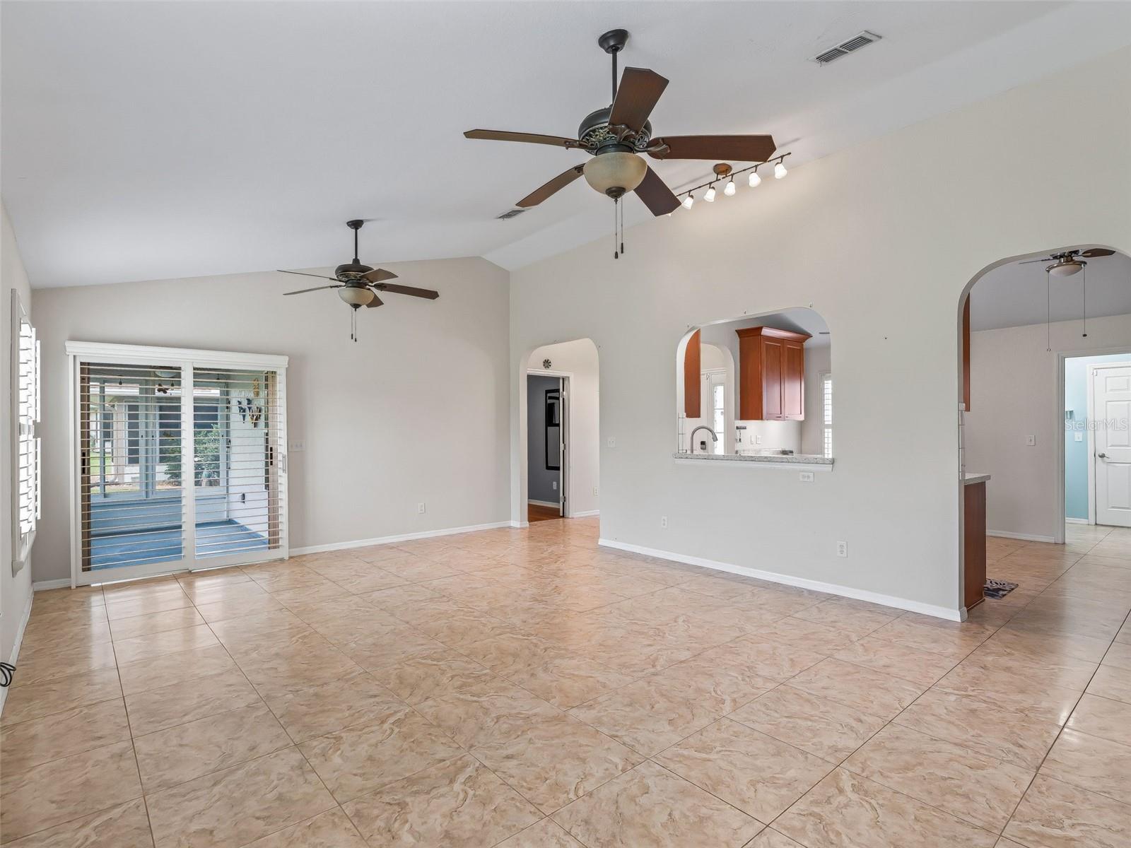 12115 SE 176TH LOOP, SUMMERFIELD, FL — photo 17