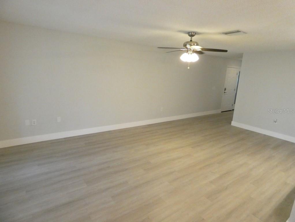 1024 10TH CIR SE, LARGO, FL — photo 7
