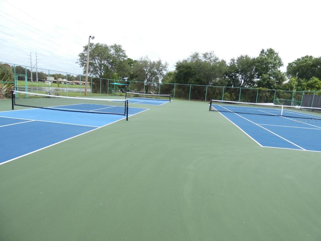 1024 10TH CIR SE, LARGO, FL — photo 33