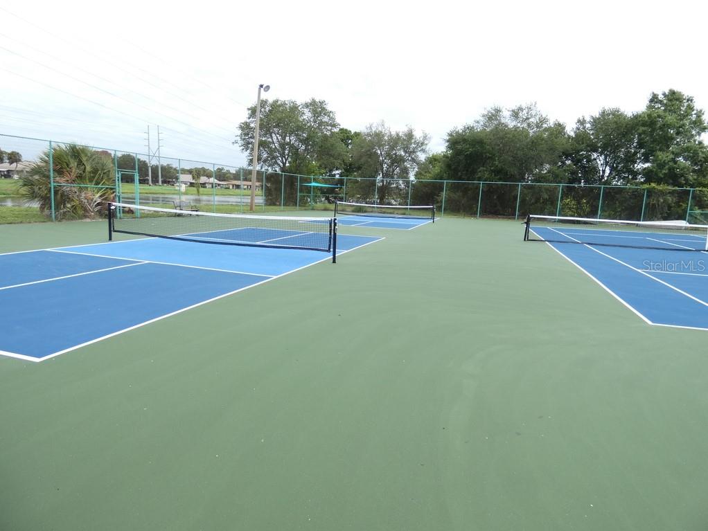 1024 10TH CIR SE, LARGO, FL — photo 34
