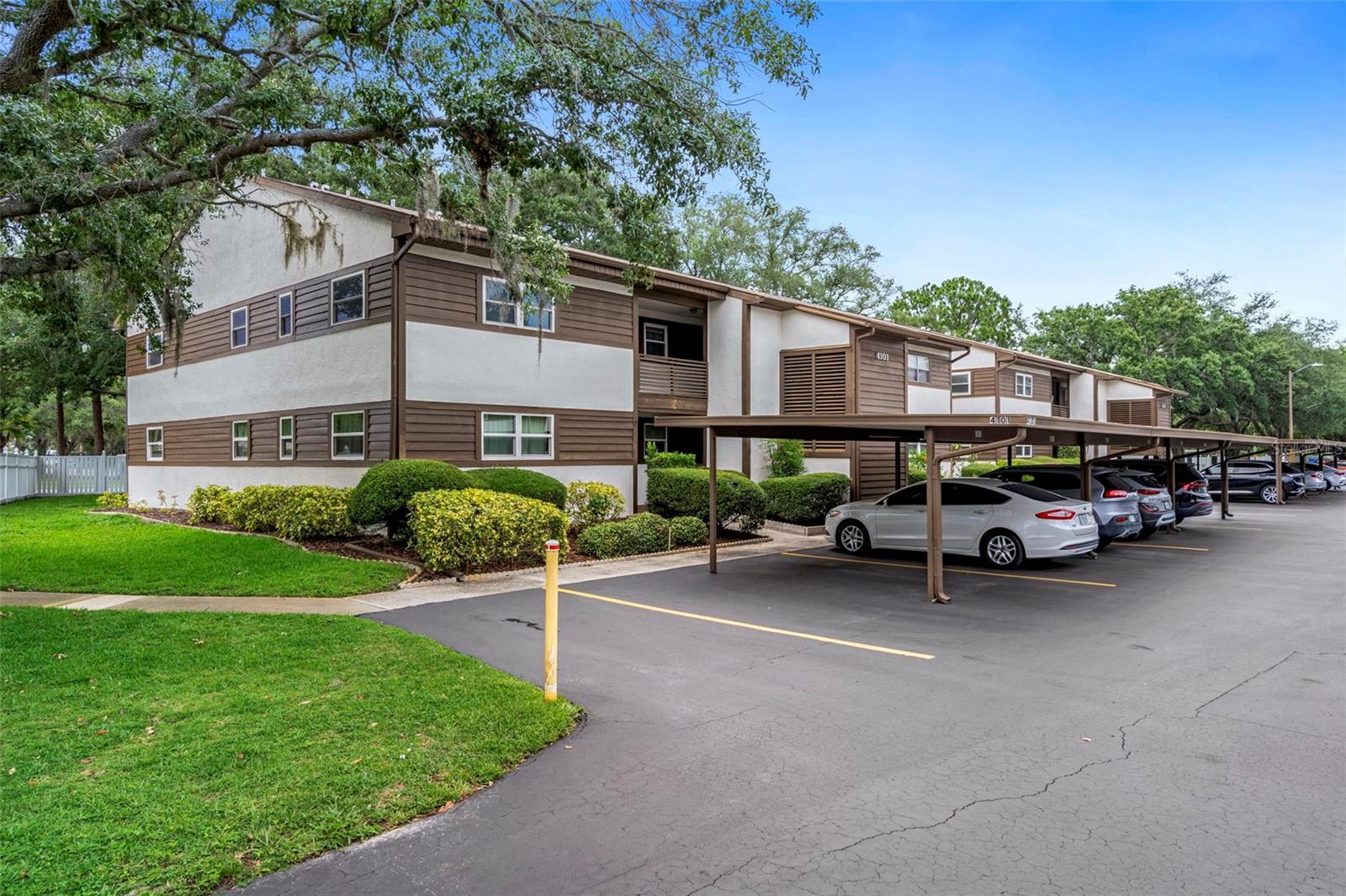 4101 PASSPORT LN #202, NEW PORT RICHEY, FL