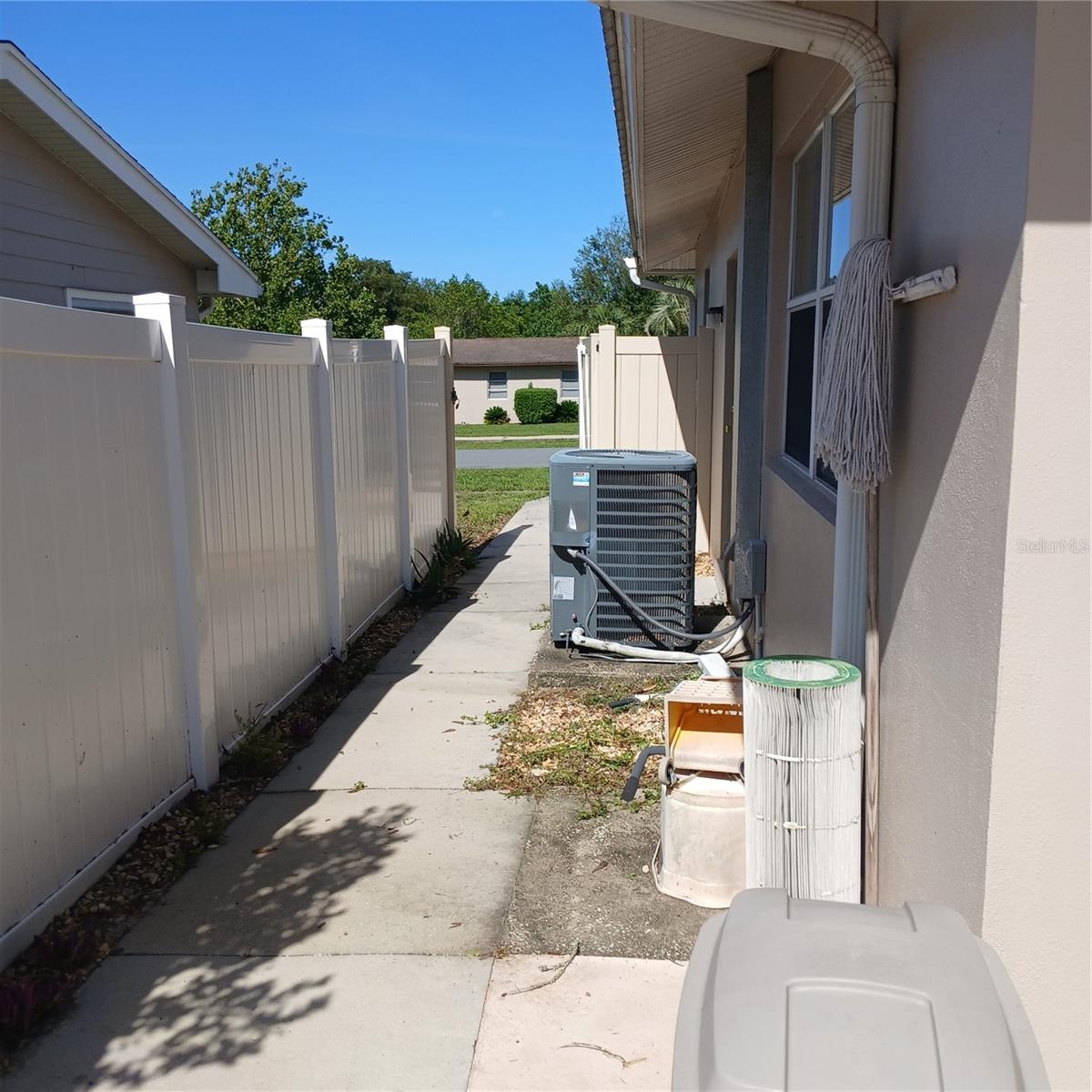 9201 N CARESSA WAY, CITRUS SPRINGS, FL — photo 4