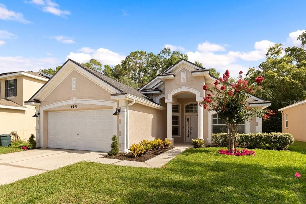 6249 TWIN BRIDGES DR, ZEPHYRHILLS, FL — photo 2