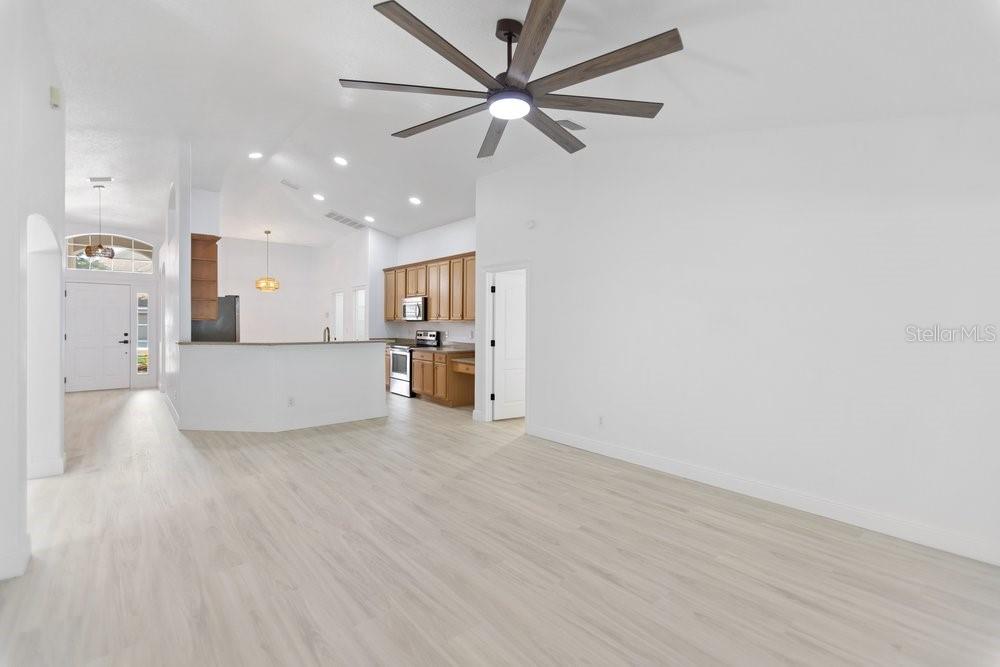 6249 TWIN BRIDGES DR, ZEPHYRHILLS, FL — photo 25