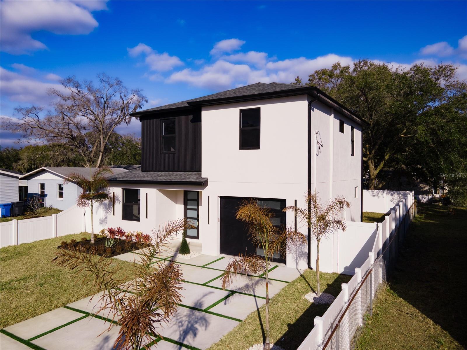 12905 WORCHESTER AVE, TAMPA, FL — photo 15