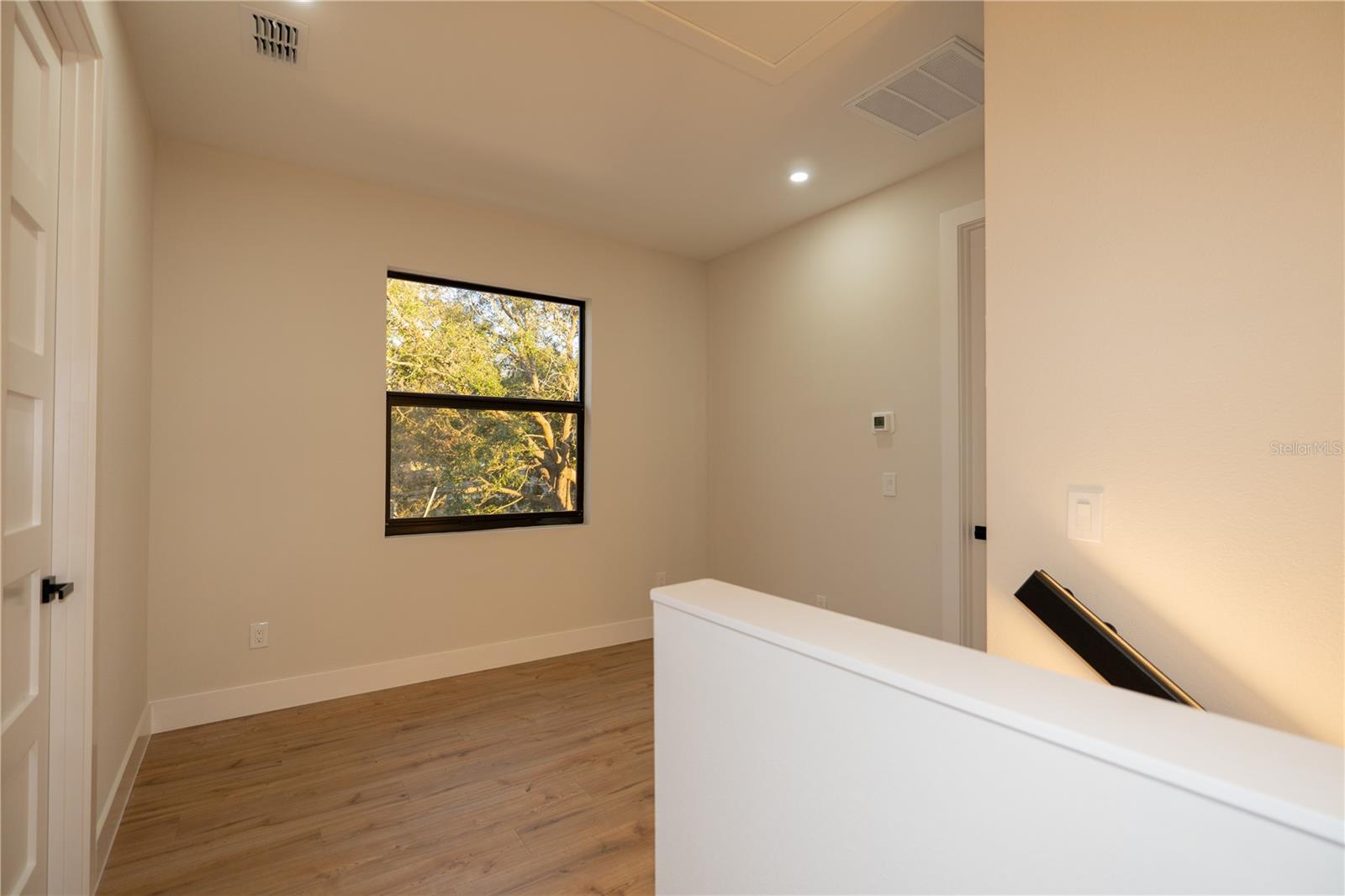 12905 WORCHESTER AVE, TAMPA, FL — photo 19
