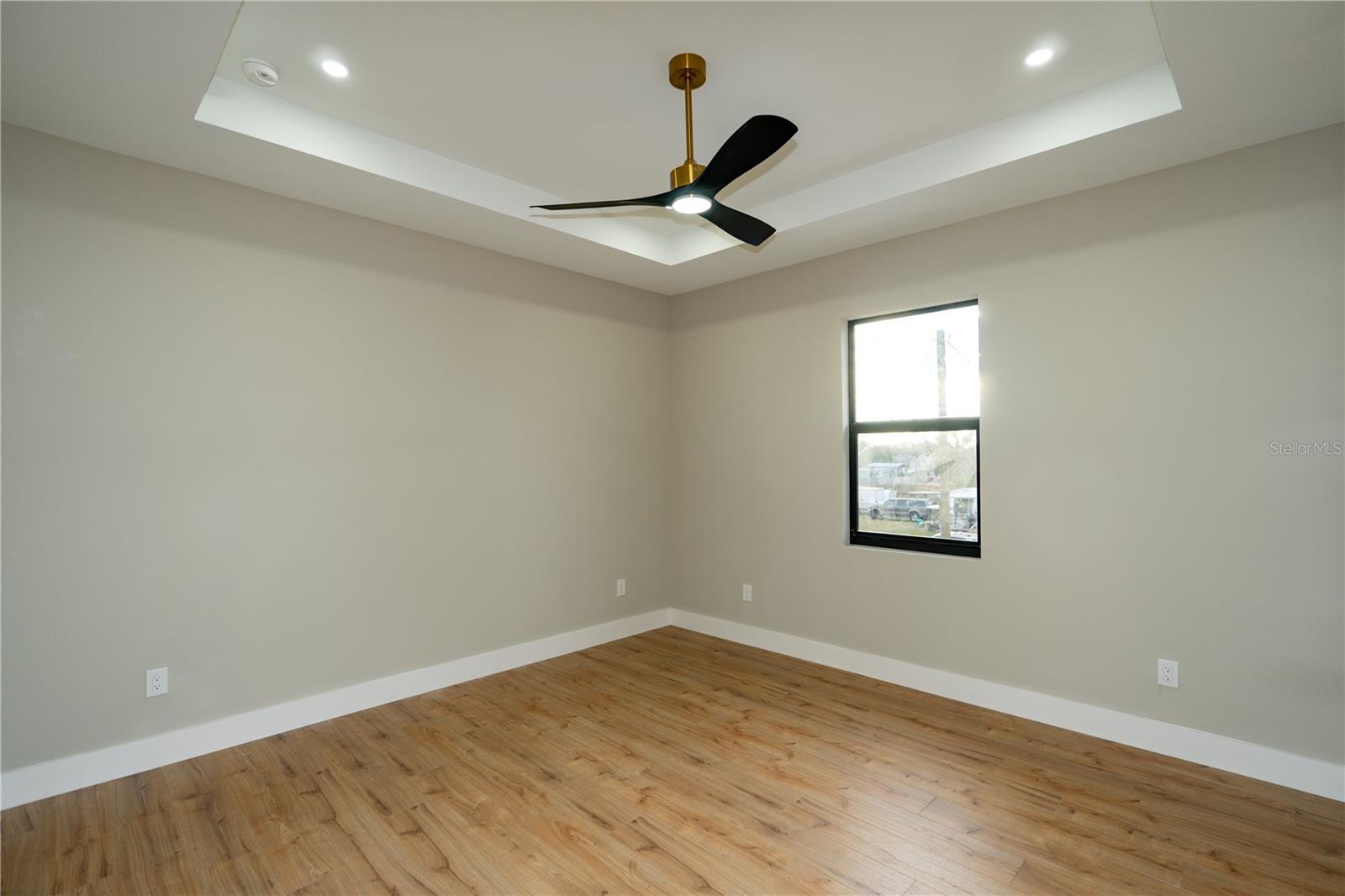 12905 WORCHESTER AVE, TAMPA, FL — photo 22