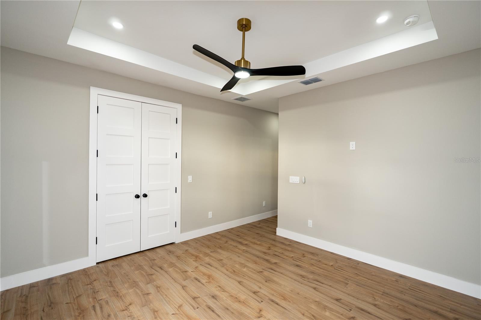 12905 WORCHESTER AVE, TAMPA, FL — photo 23