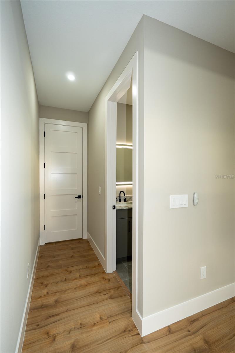 12905 WORCHESTER AVE, TAMPA, FL — photo 25