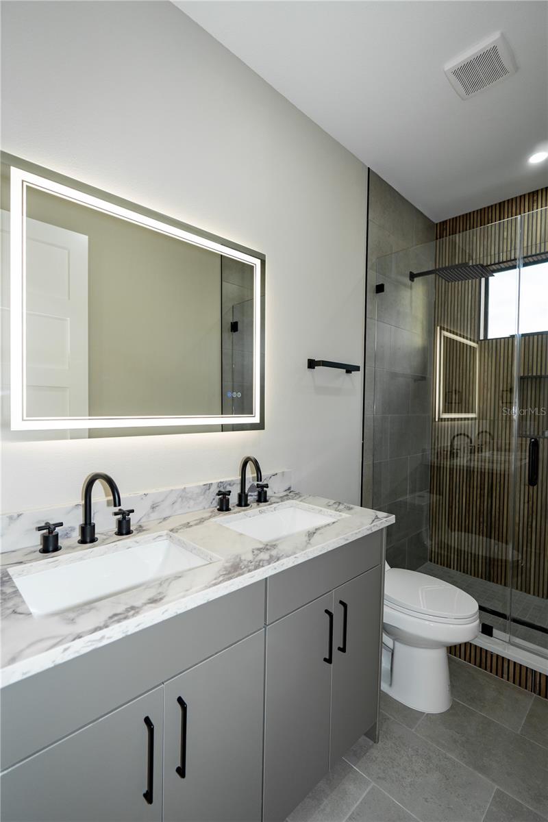 12905 WORCHESTER AVE, TAMPA, FL — photo 27