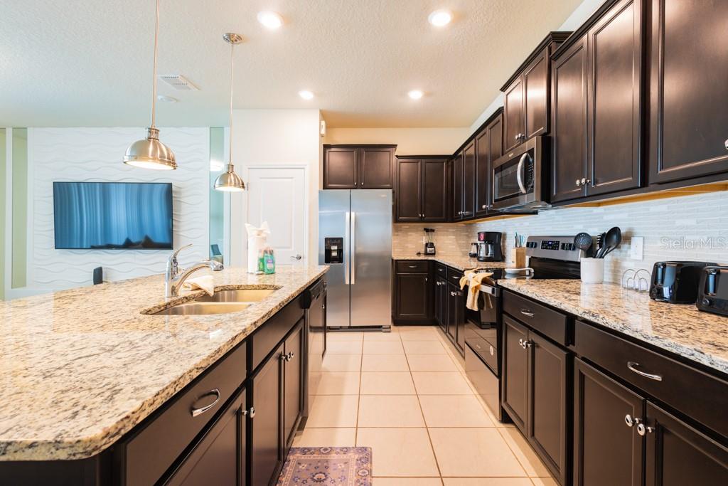 630 JASMINE LN, DAVENPORT, FL — photo 8