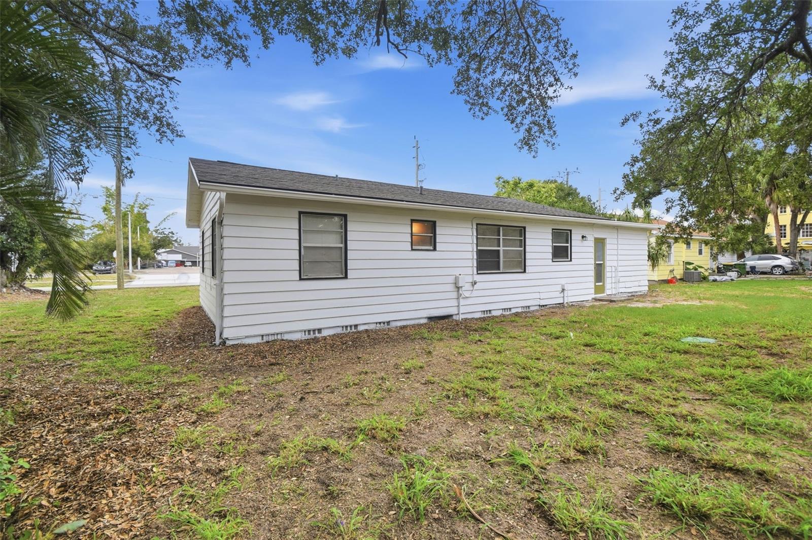 2817 HAWTHORNE ST, SARASOTA, FL — photo 42