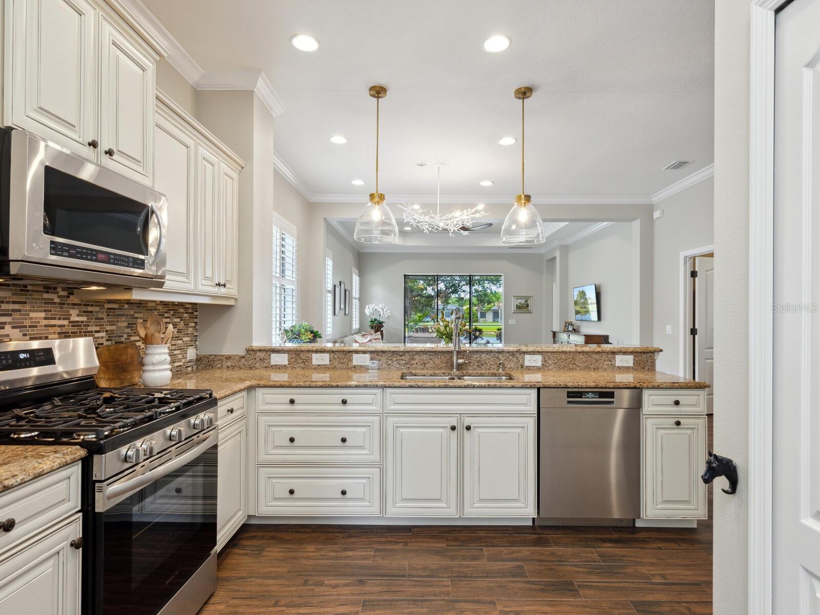 14325 STIRLING DR, LAKEWOOD RANCH, FL — photo 17