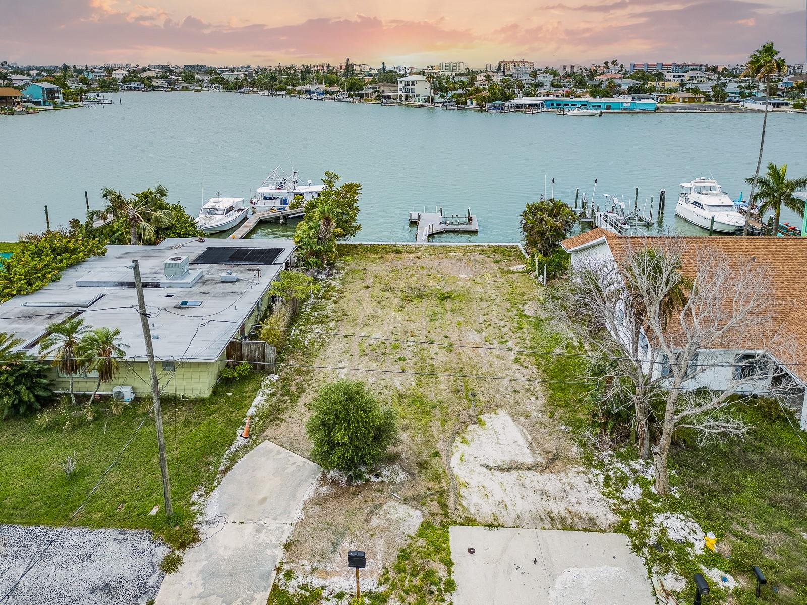 813 BAY POINT DR, MADEIRA BEACH, FL — photo 6