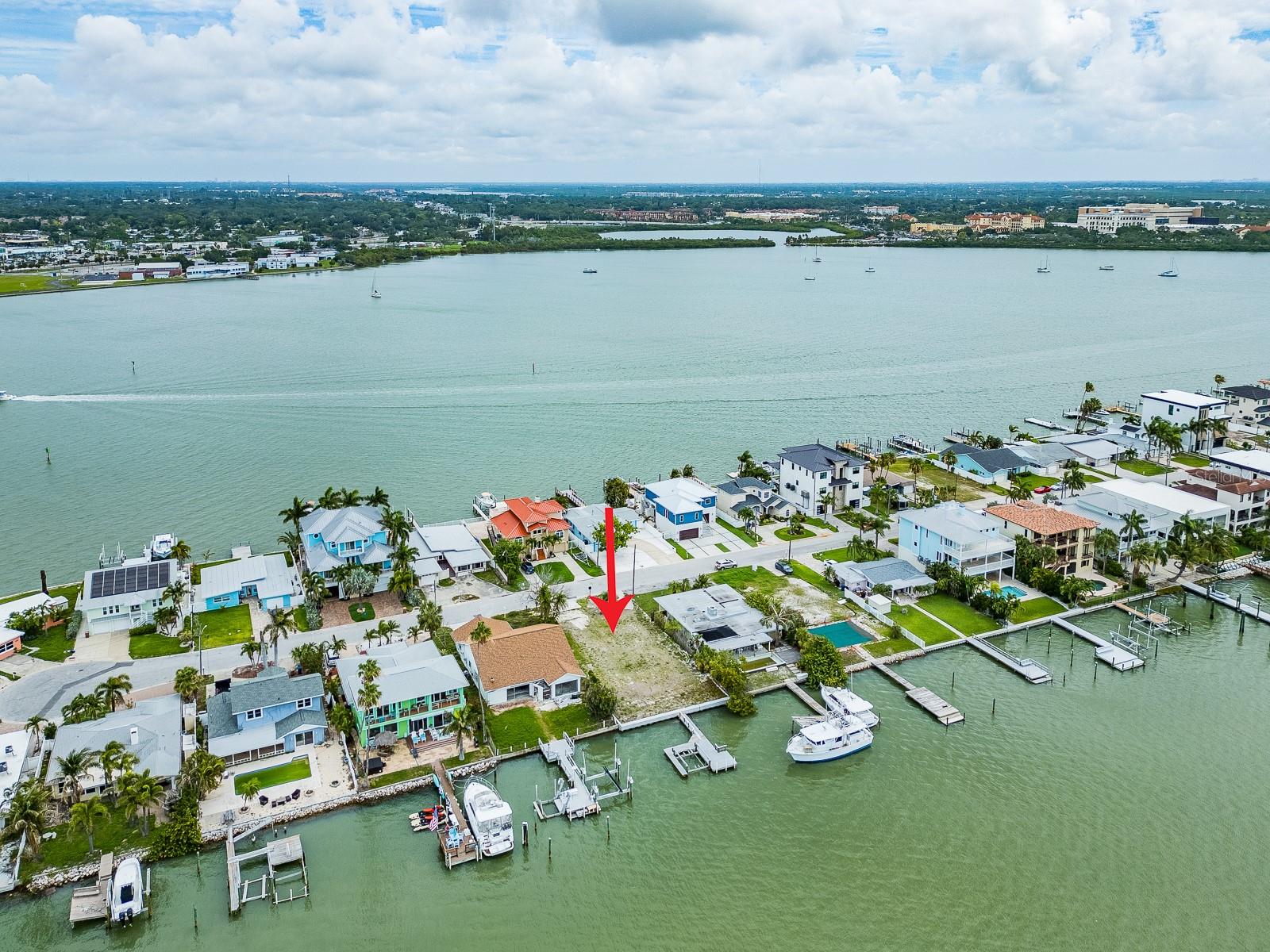 813 BAY POINT DR, MADEIRA BEACH, FL — photo 12