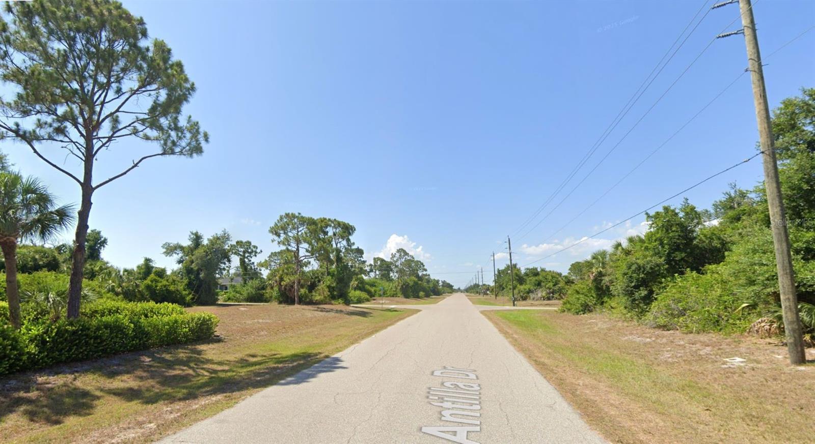 107 ANTILLA DR, ROTONDA WEST, FL — photo 4